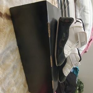 Jordan 11 concords